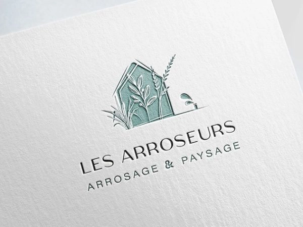 <span>Les Arroseurs paysagiste</span><i>→</i>